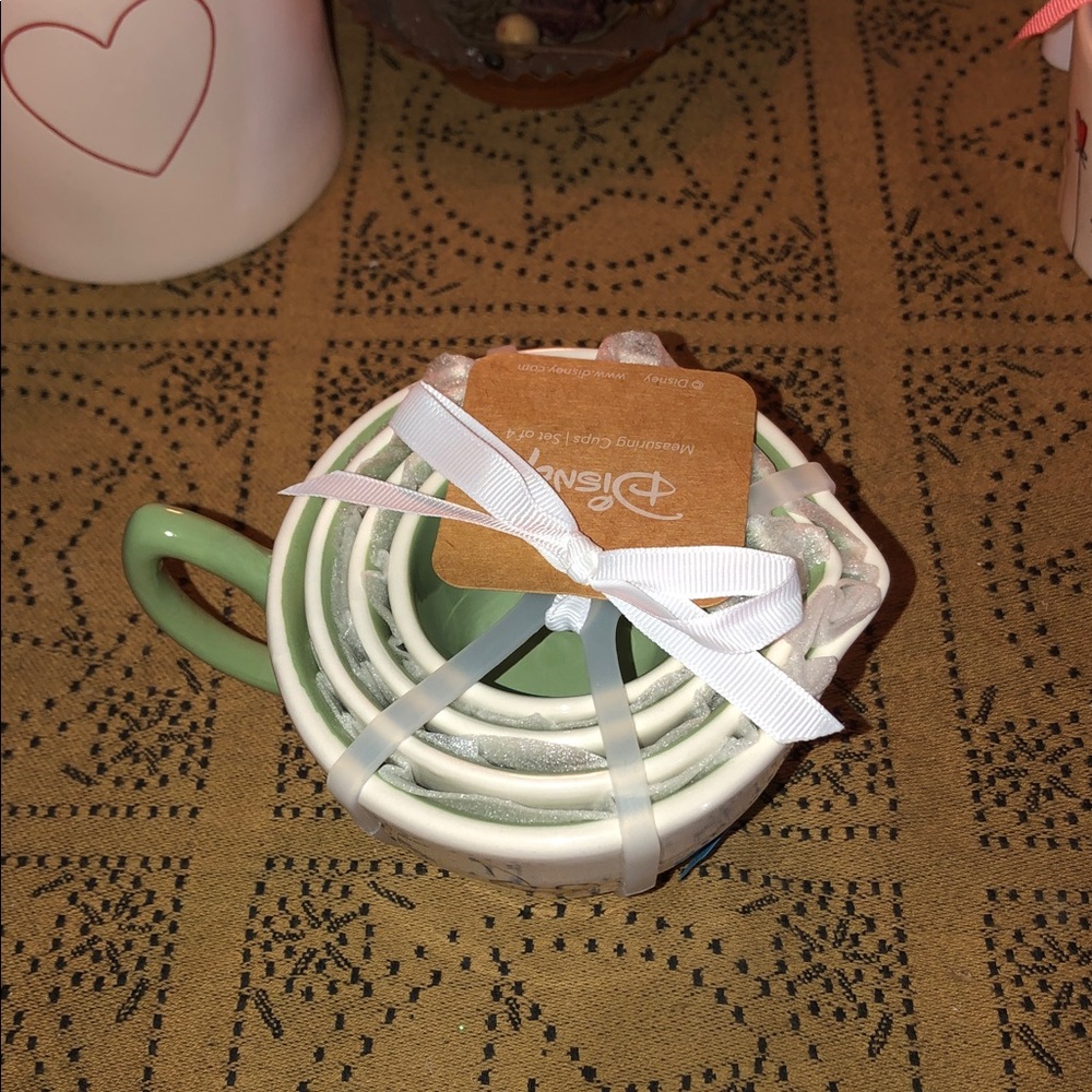 Rae Dunn Disney Tinkerbell Measuring Cups Green Handle - Picture 3 of 12